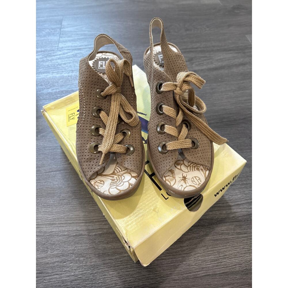 London Fly Ylva Perforated Khaki Color Sandals Size 41 - Picture 2 of 14